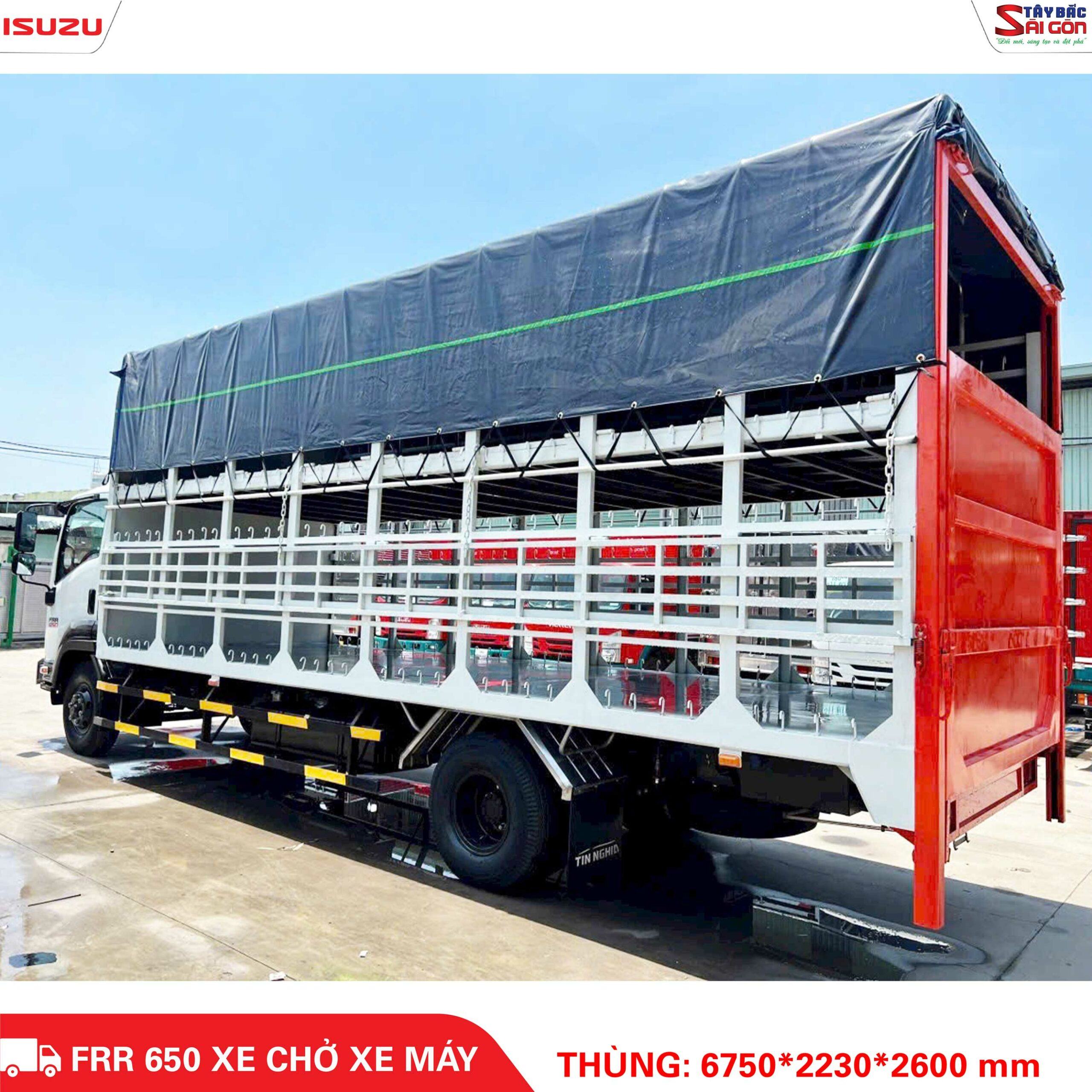 Xe Tải Isuzu QKR270 2.5 Tấn Thùng Mui Bạt