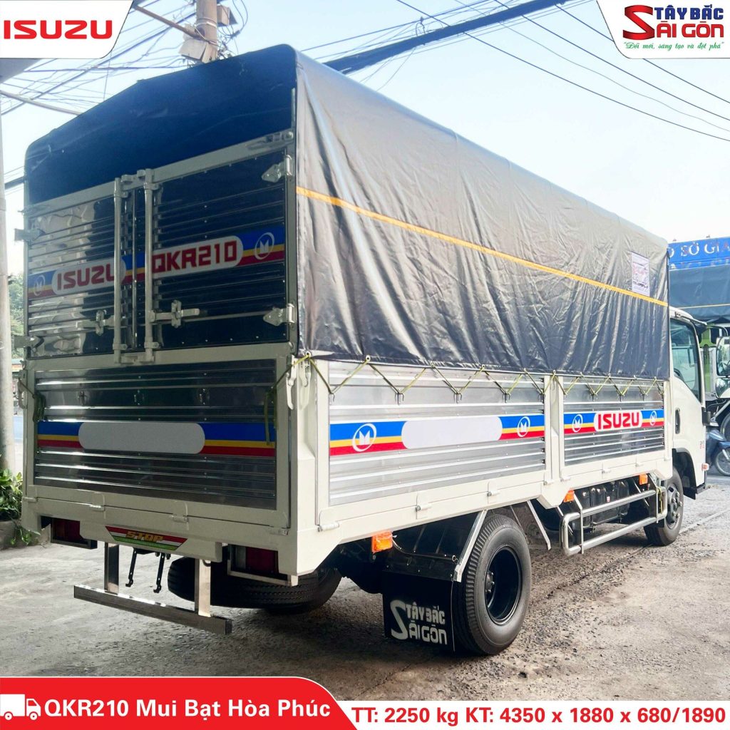 Xe Tải Isuzu QKR270 2.4 Tấn Thùng Kín