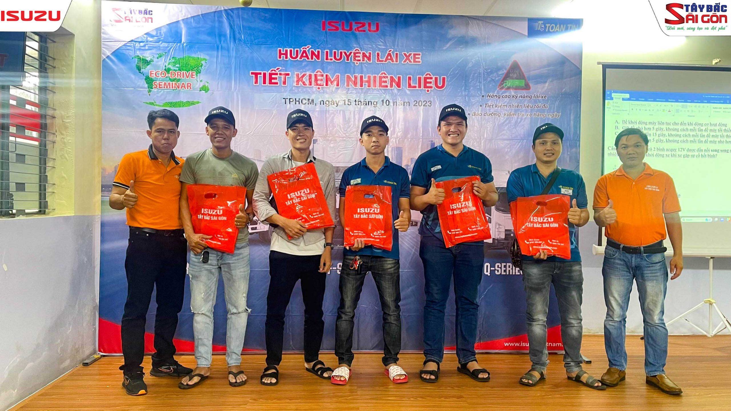 Huấn luyện lái xe tiết kiệm nhiên liệu 10