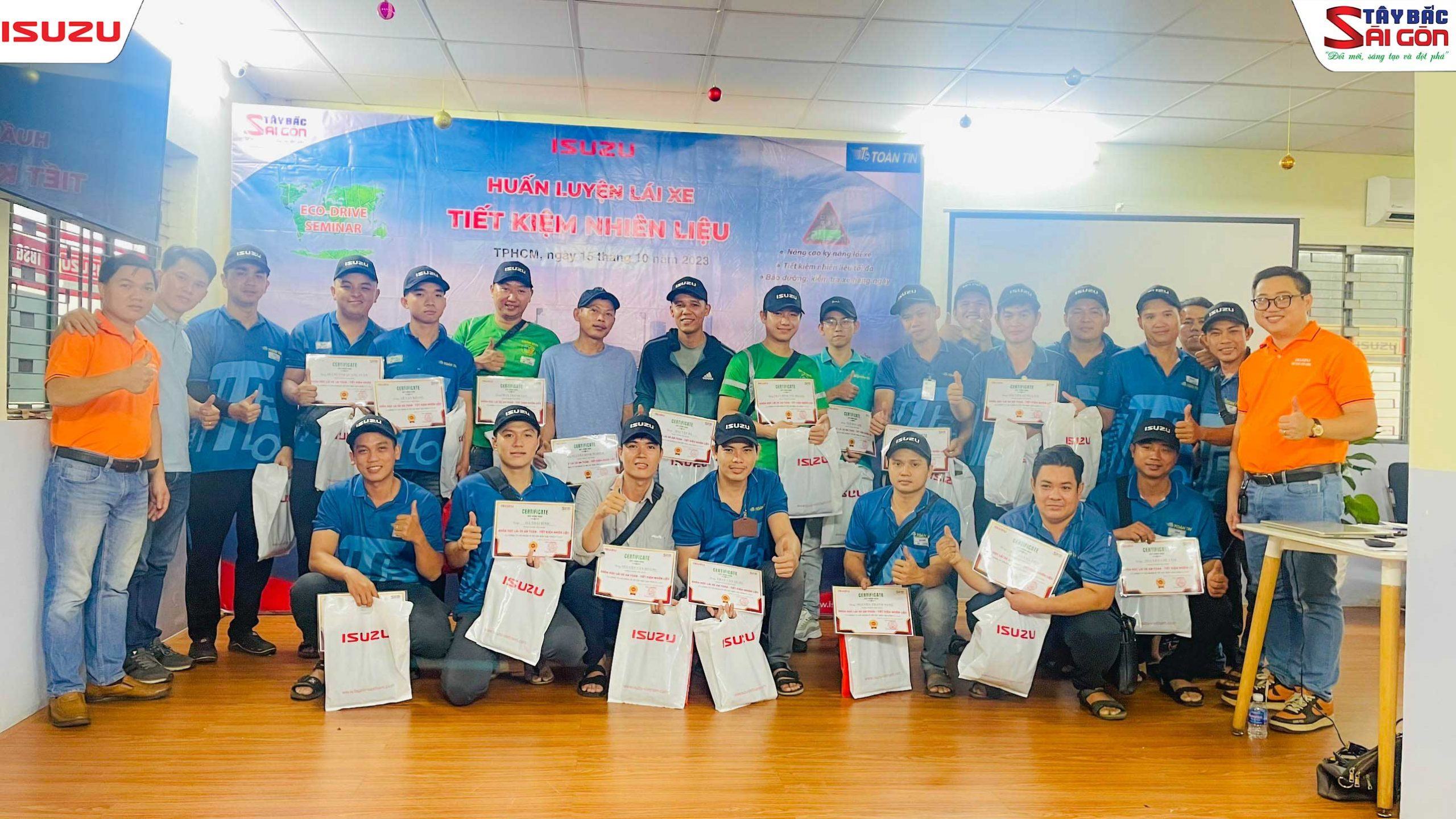 Huấn luyện lái xe tiết kiệm nhiên liệu 7