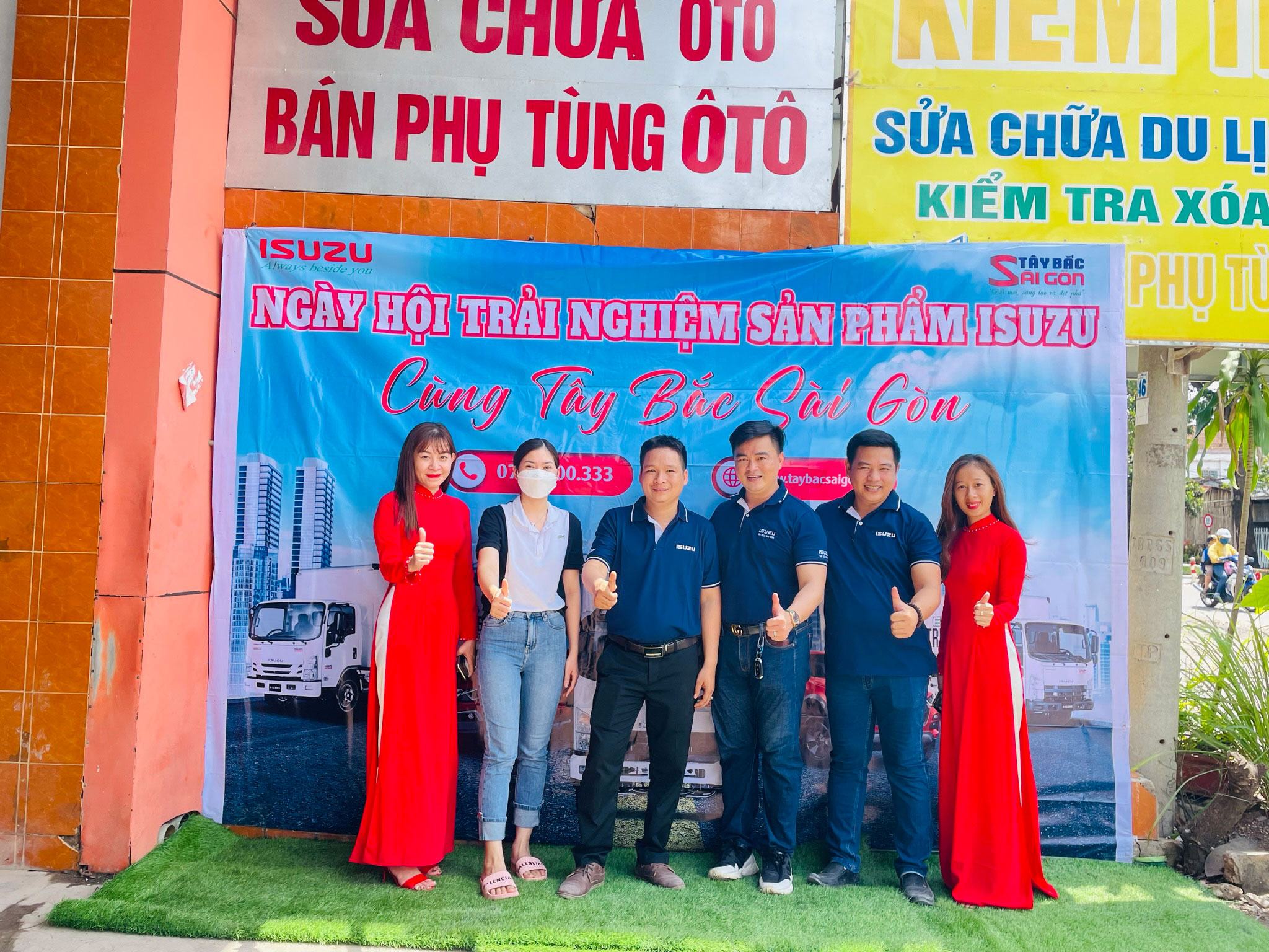 Sự kiện trưng bày xe tải Isuzu