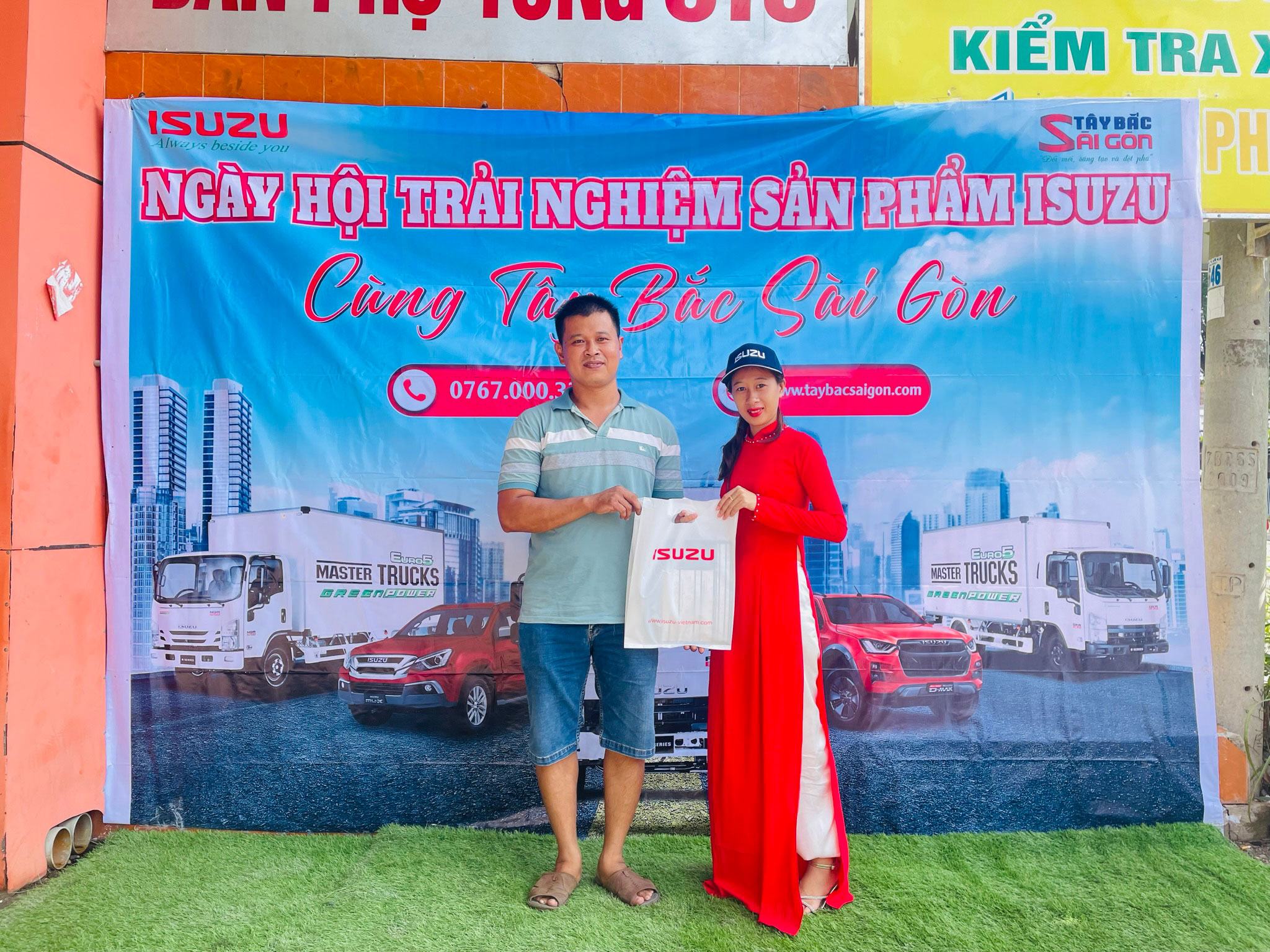 Sự kiện trưng bày xe tải Isuzu