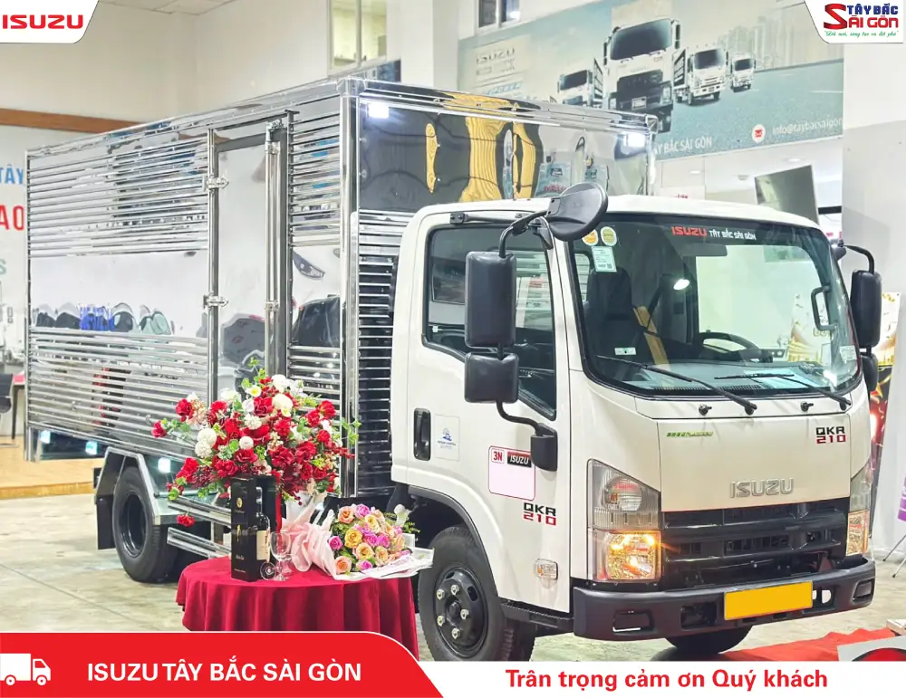 Bàn giao xe NPR400