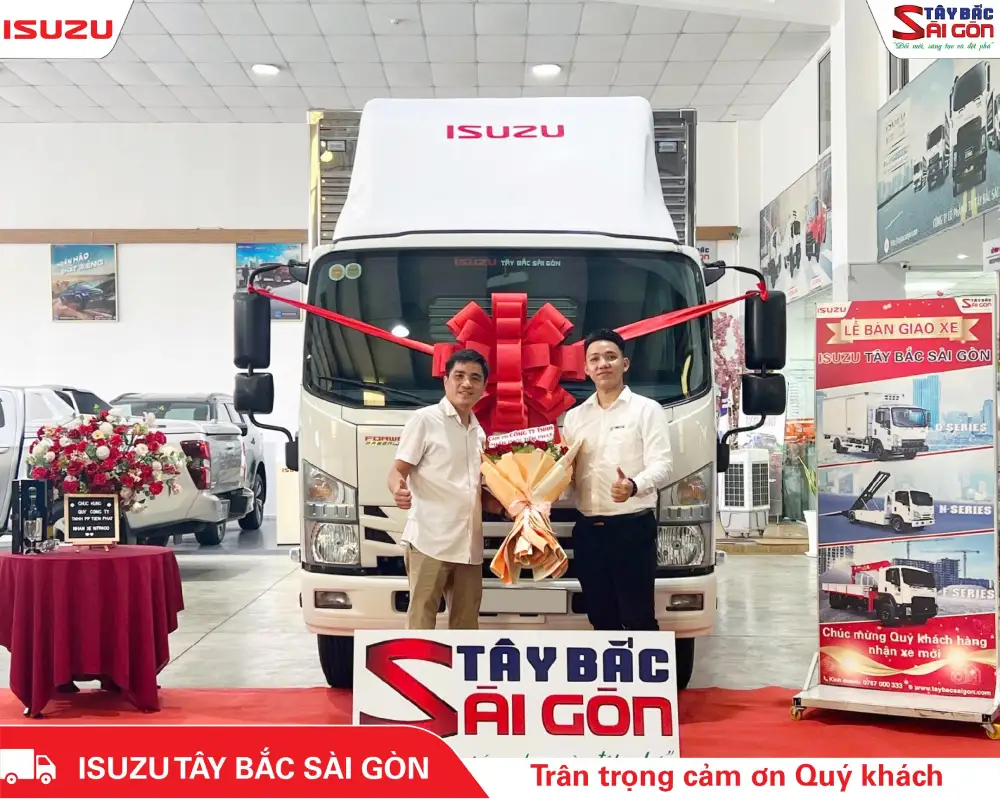 Bàn giao xe NPR400