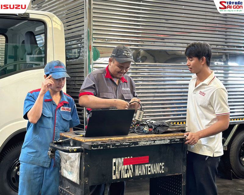 Hội thi tay nghề nội bộ Kỹ Thuật Viên ISUZU Tây Bắc Sài Gòn