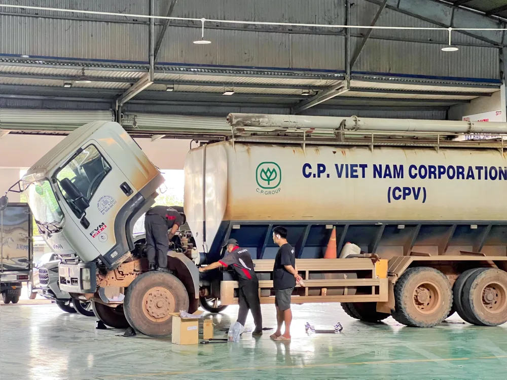 Kỹ thuật viên tại ISUZU Tây Bắc Sài Gòn - CN Bình Phước
