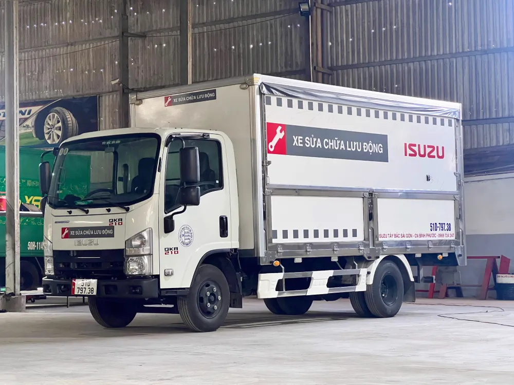 Xe sửa chữa lưu động tại ISUZU Tây Bắc Sài Gòn - CN Bình Phước