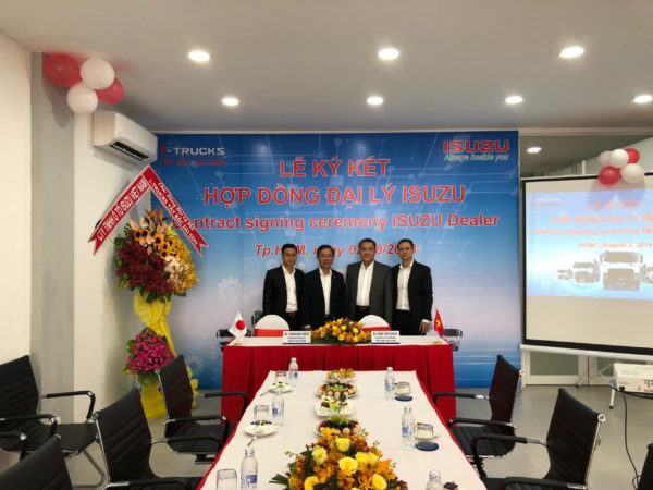 Lễ kí hợp tác Isuzu và TBSG