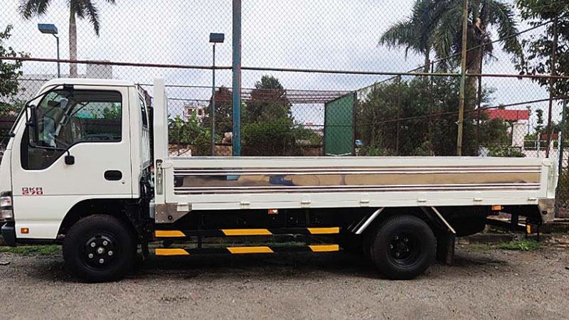 Xe tải thùng lửng