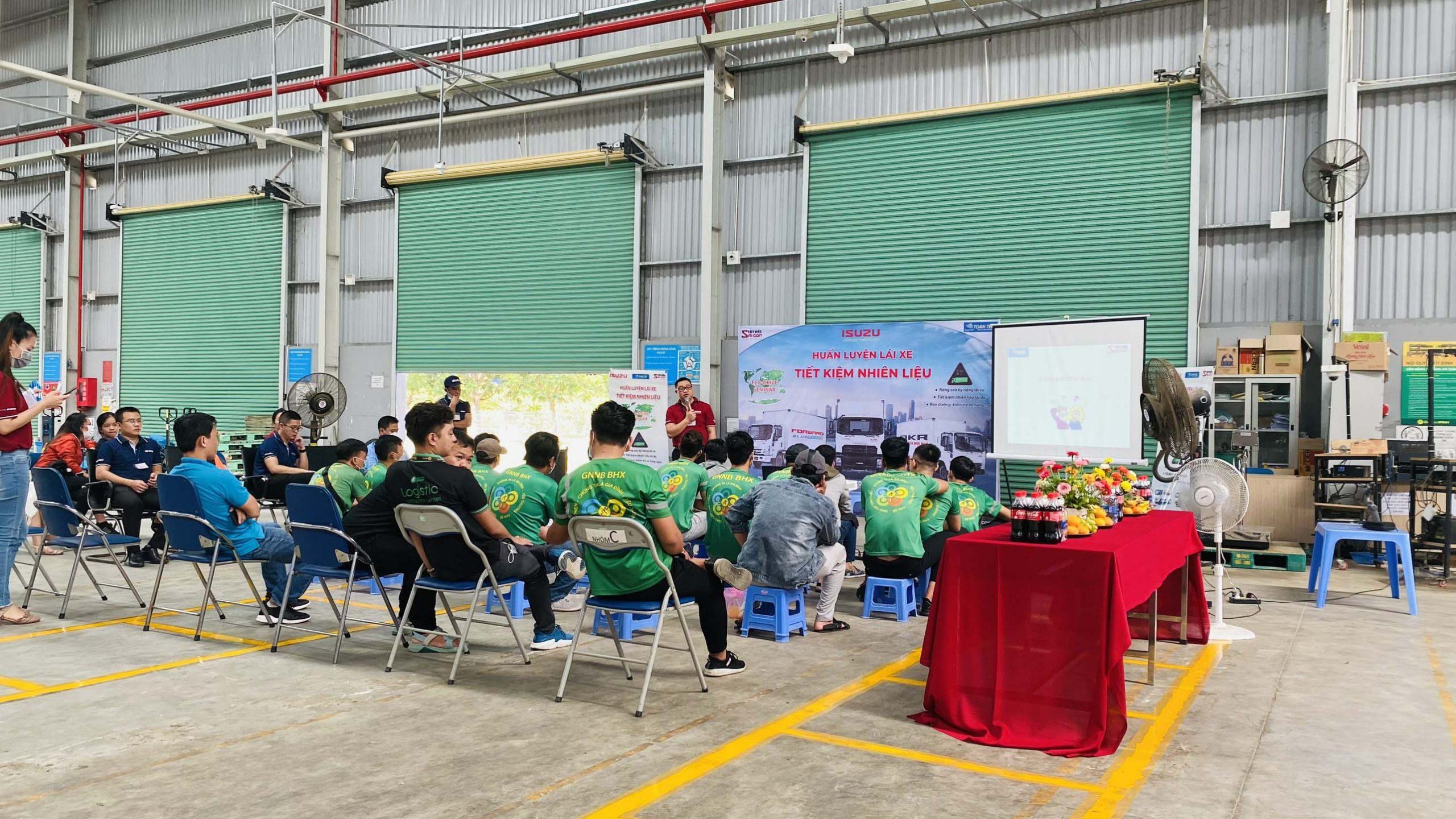 Huấn luyện "lái xe tiết kiệm nhiên liệu"